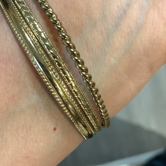 Three bracelets - Picture 3 of 8